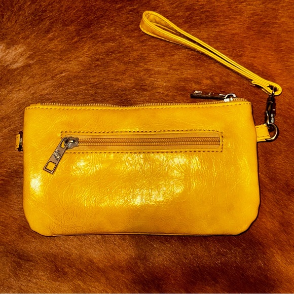 Wristlet - Picture 2 of 6